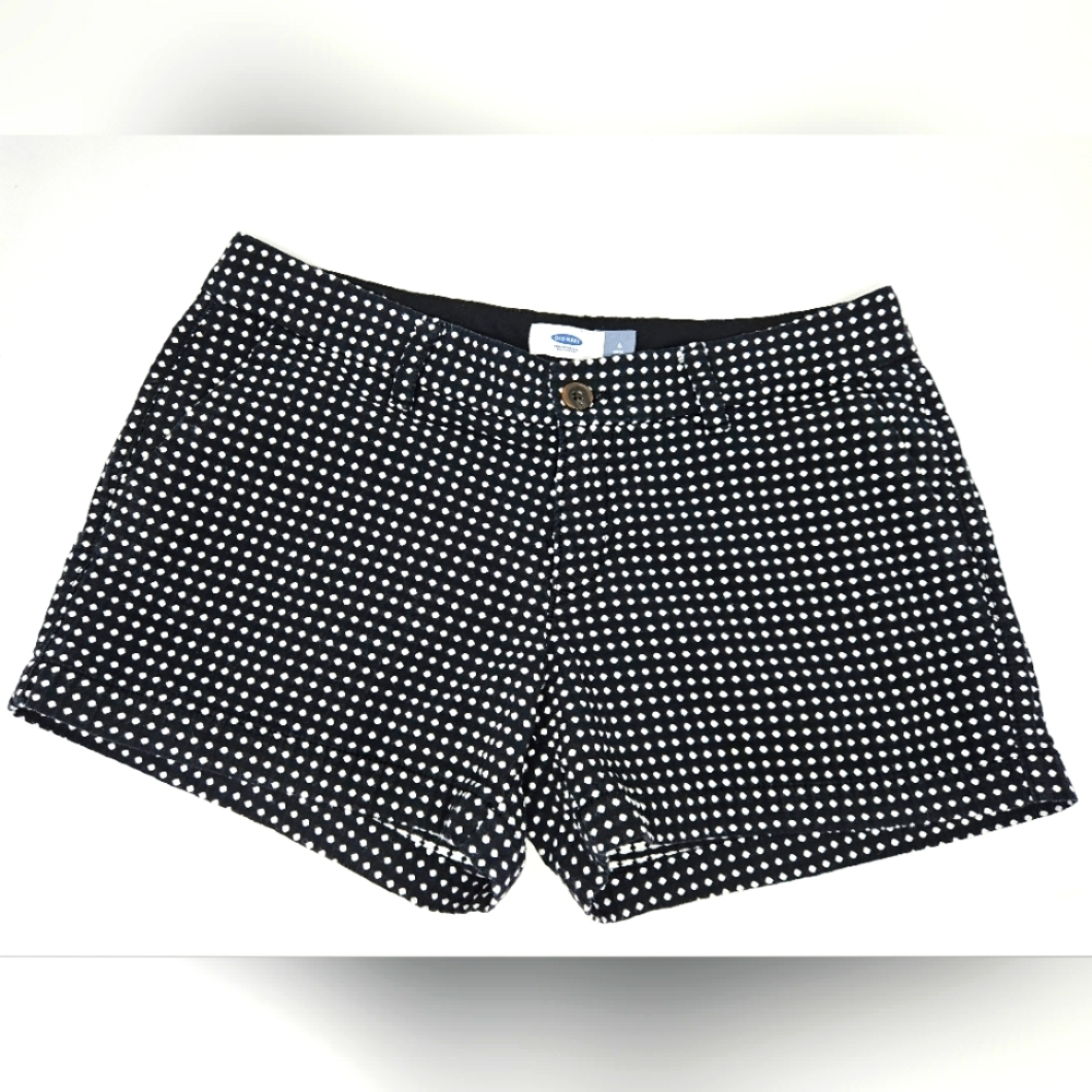Old Navy mid-rise Pixie polka-dot Short